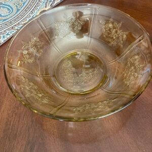 VTG Federal Glass Amber Sharon Cabbage Rose 8.5” large fruit bowl
